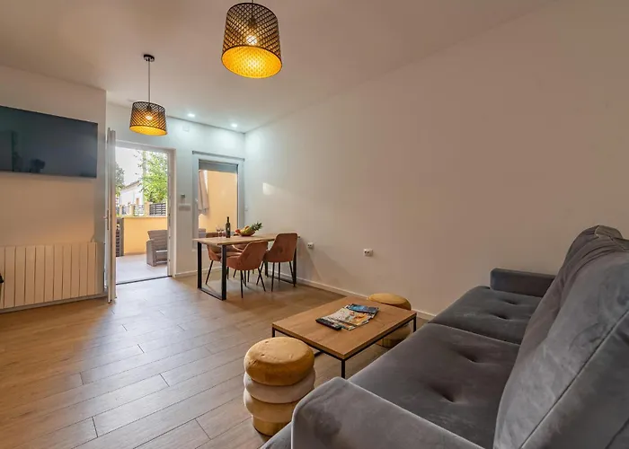 In With Kitchen Apartament